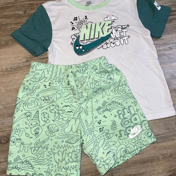 Nike Kids Outfit – T-Shirt & Shorts Set (Size 7) - Picture 12 of 15